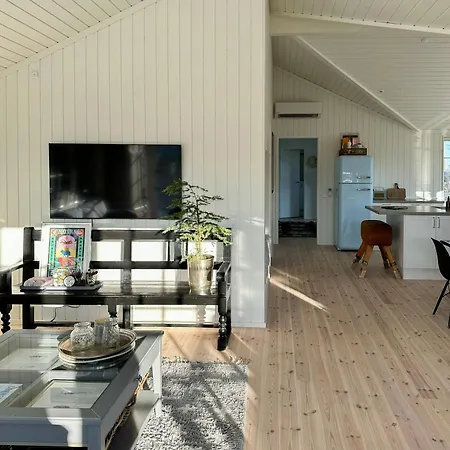 Дом отдыха Stylish Summer House By Knudshoved Lighthouse