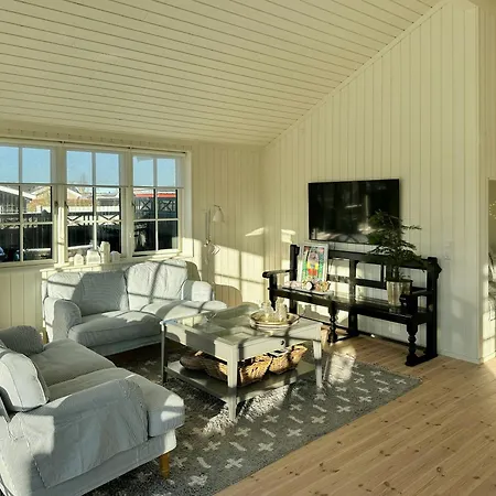 Stylish Summer House By Knudshoved Lighthouse * Нюборг