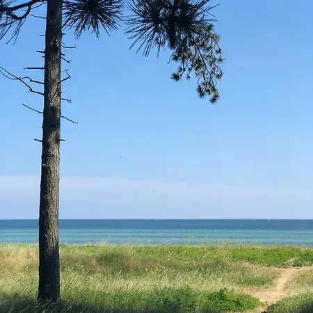 Дом отдыха Stylish Summer House By Knudshoved Lighthouse *